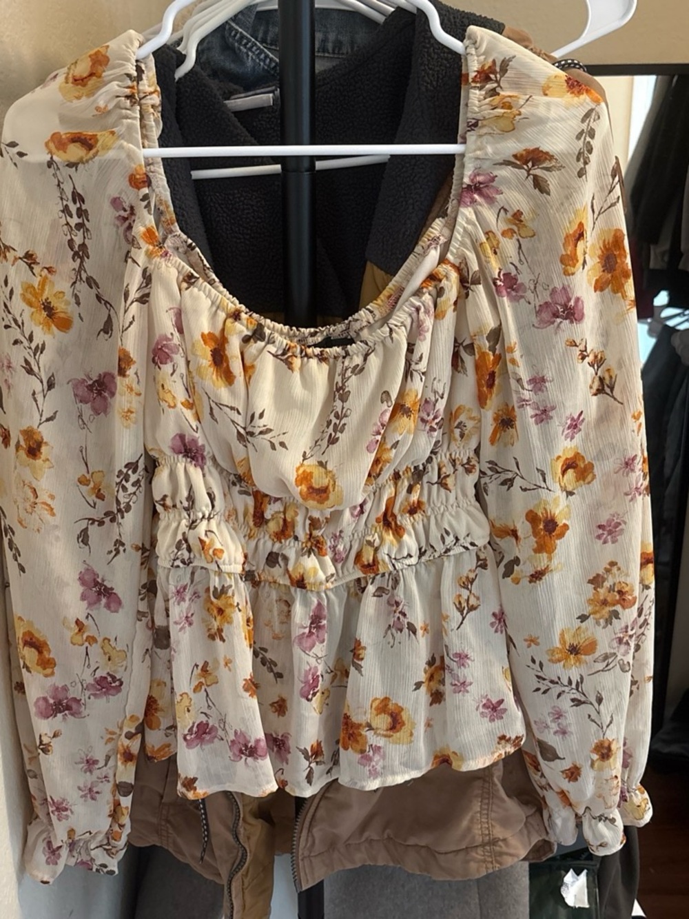 Floral long sleeve blouse